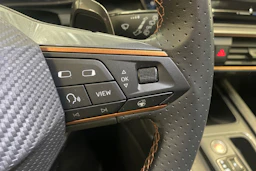 musta CUPRA Leon Sportstourer 2021 kuva 16.