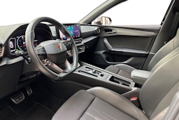 musta CUPRA Leon Sportstourer 2021 kuva 6.