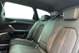 musta CUPRA Leon Sportstourer 2021 kuva 8.