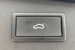 musta CUPRA Leon Sportstourer 2021 kuva 12.