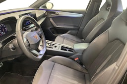 musta CUPRA Leon Sportstourer 2021 kuva 7.