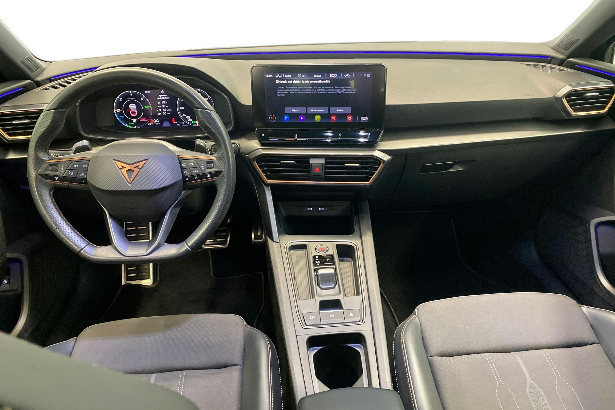 musta CUPRA Leon Sportstourer 2021 kuva 9.