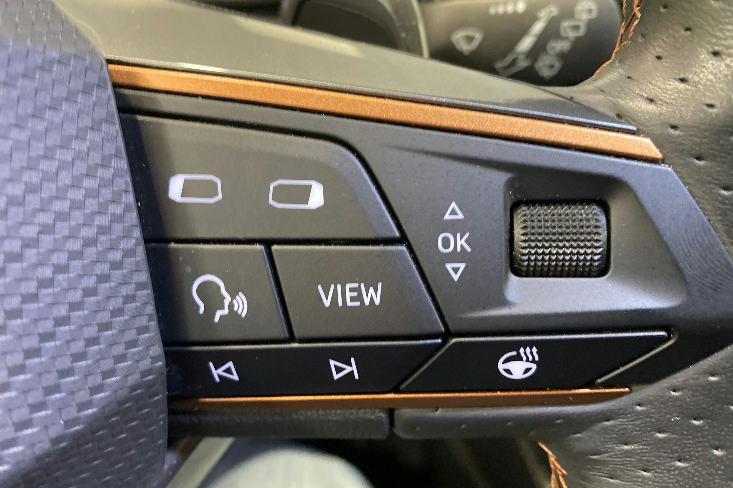 musta CUPRA Leon Sportstourer 2021 kuva 22.