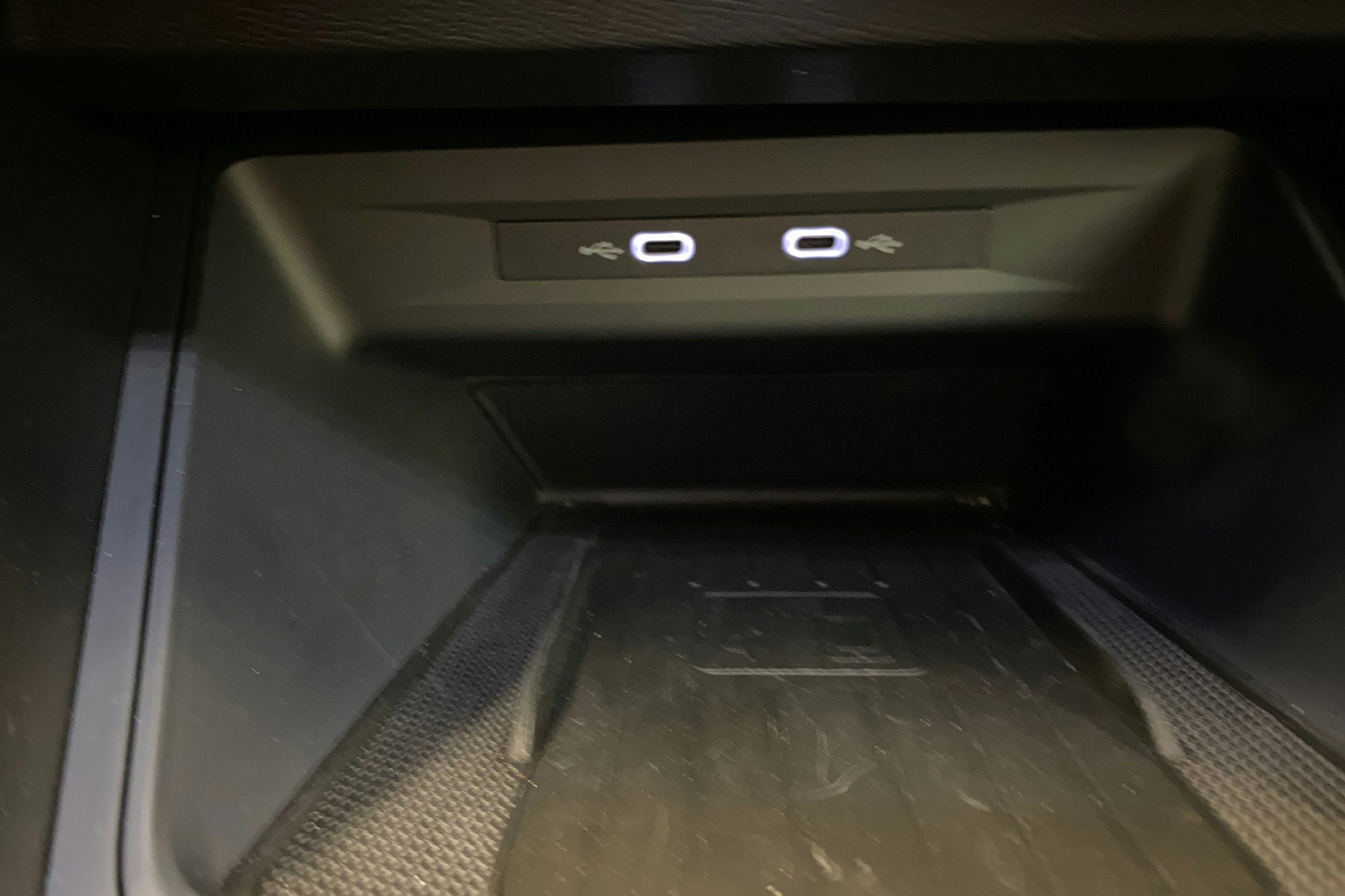 musta CUPRA Leon Sportstourer 2021 kuva 25.