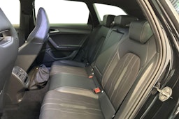 musta CUPRA Leon Sportstourer 2022 kuva 10.