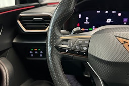 musta CUPRA Leon Sportstourer 2022 kuva 15.