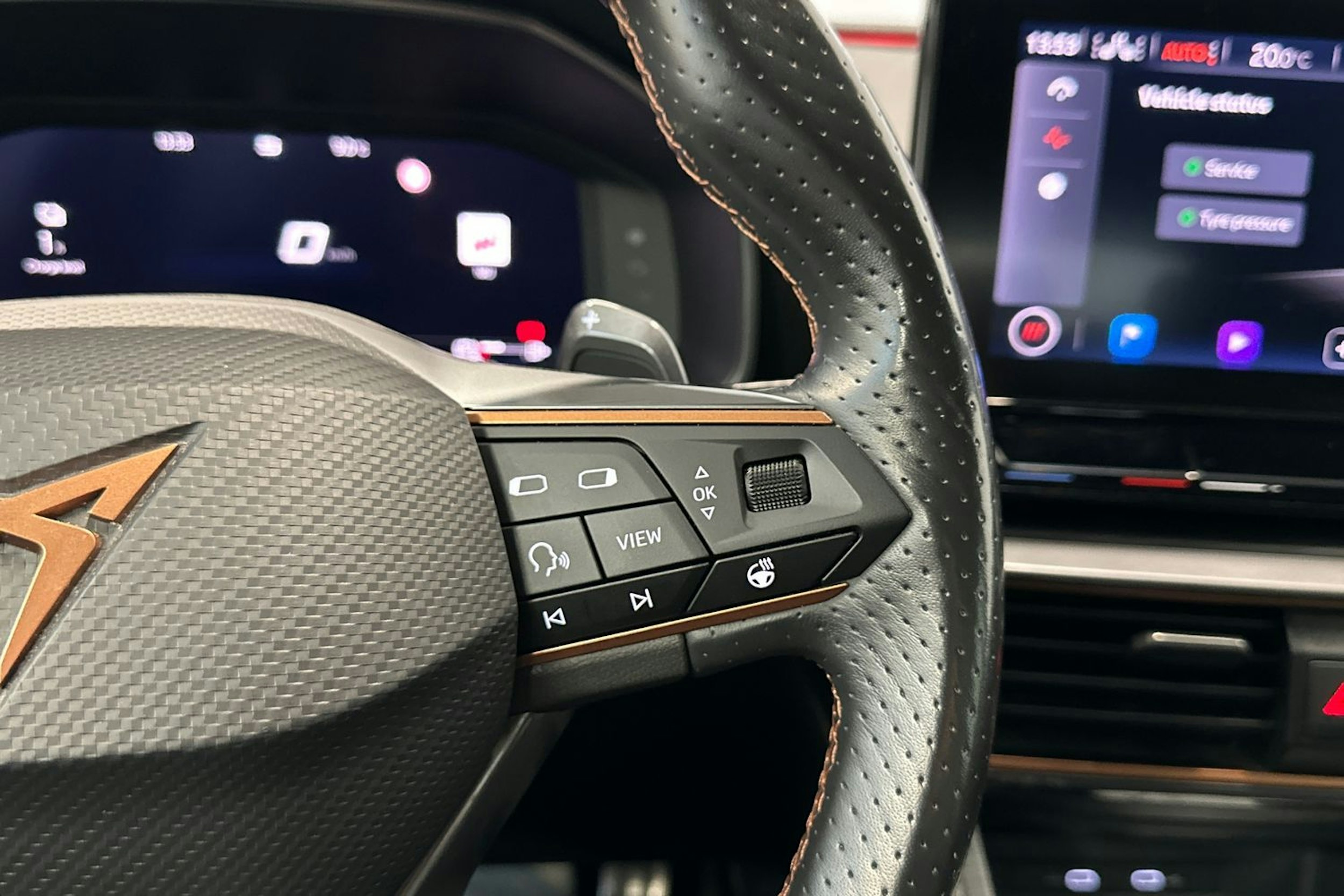 musta CUPRA Leon Sportstourer 2022 kuva 16.