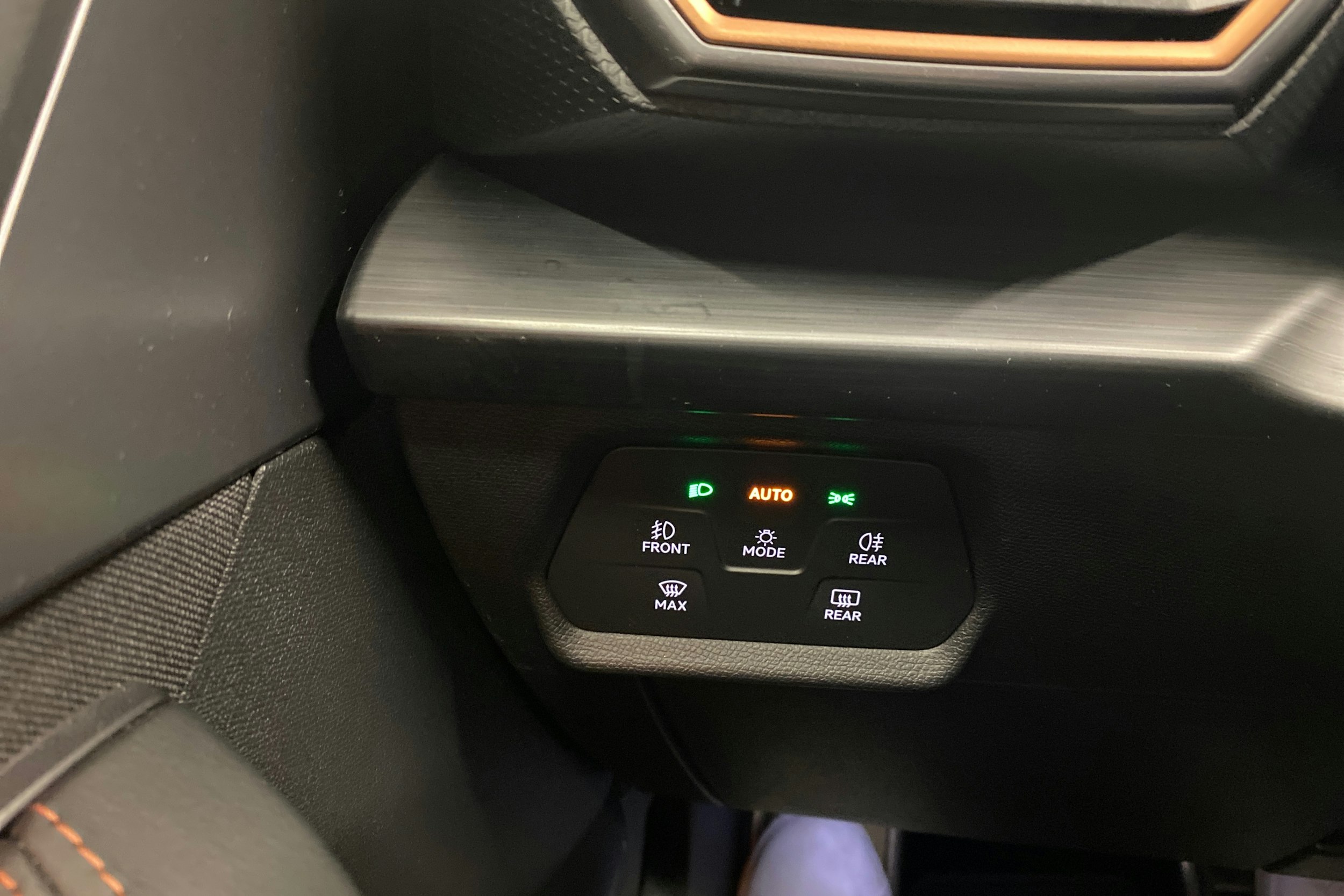 met. musta CUPRA Leon Sportstourer 2022 kuva 20.