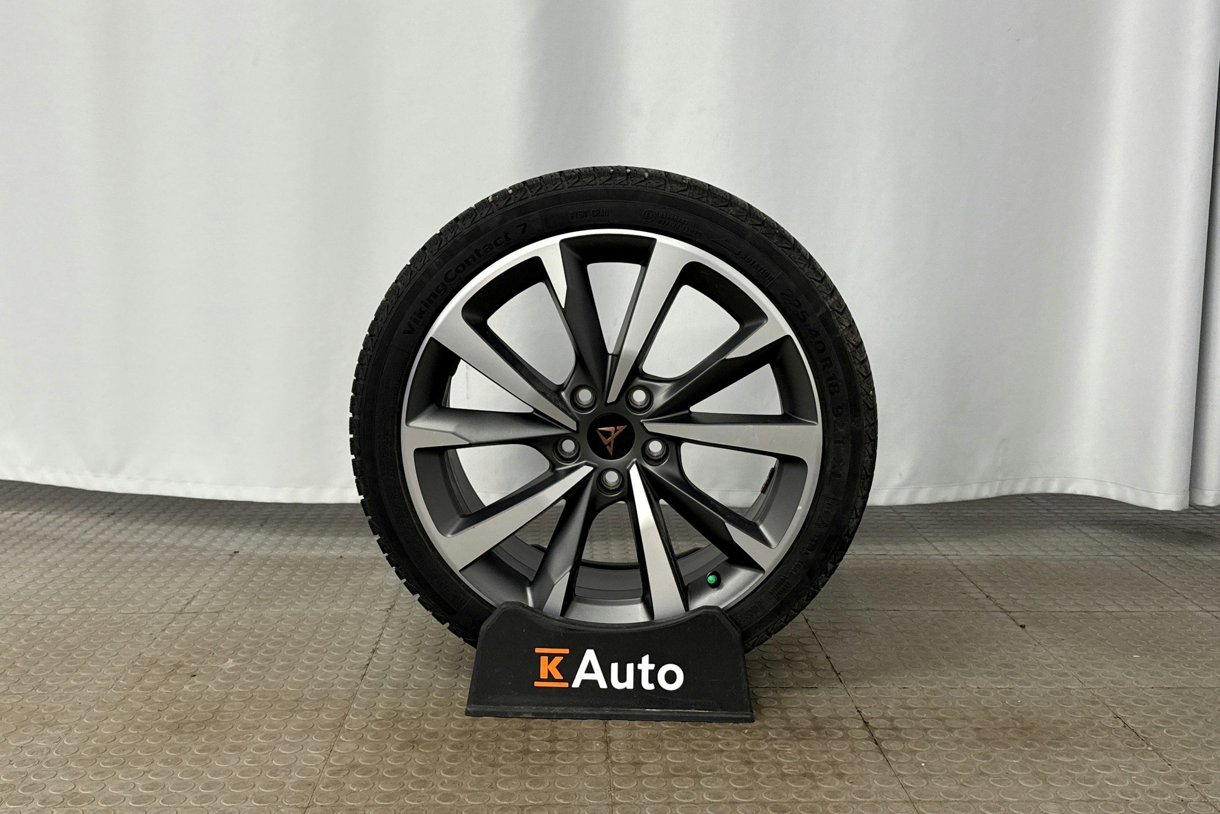 musta CUPRA Leon Sportstourer 2023 kuva 13.