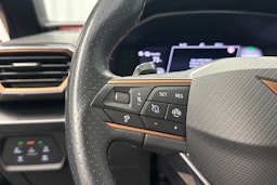 musta CUPRA Leon Sportstourer 2023 kuva 15.