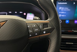 musta CUPRA Leon Sportstourer 2023 kuva 16.