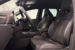 musta CUPRA Leon Sportstourer 2023 kuva 25.