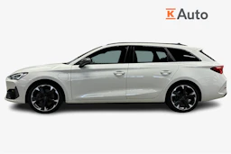 valkoinen CUPRA Leon Sportstourer 2024 kuva 5.