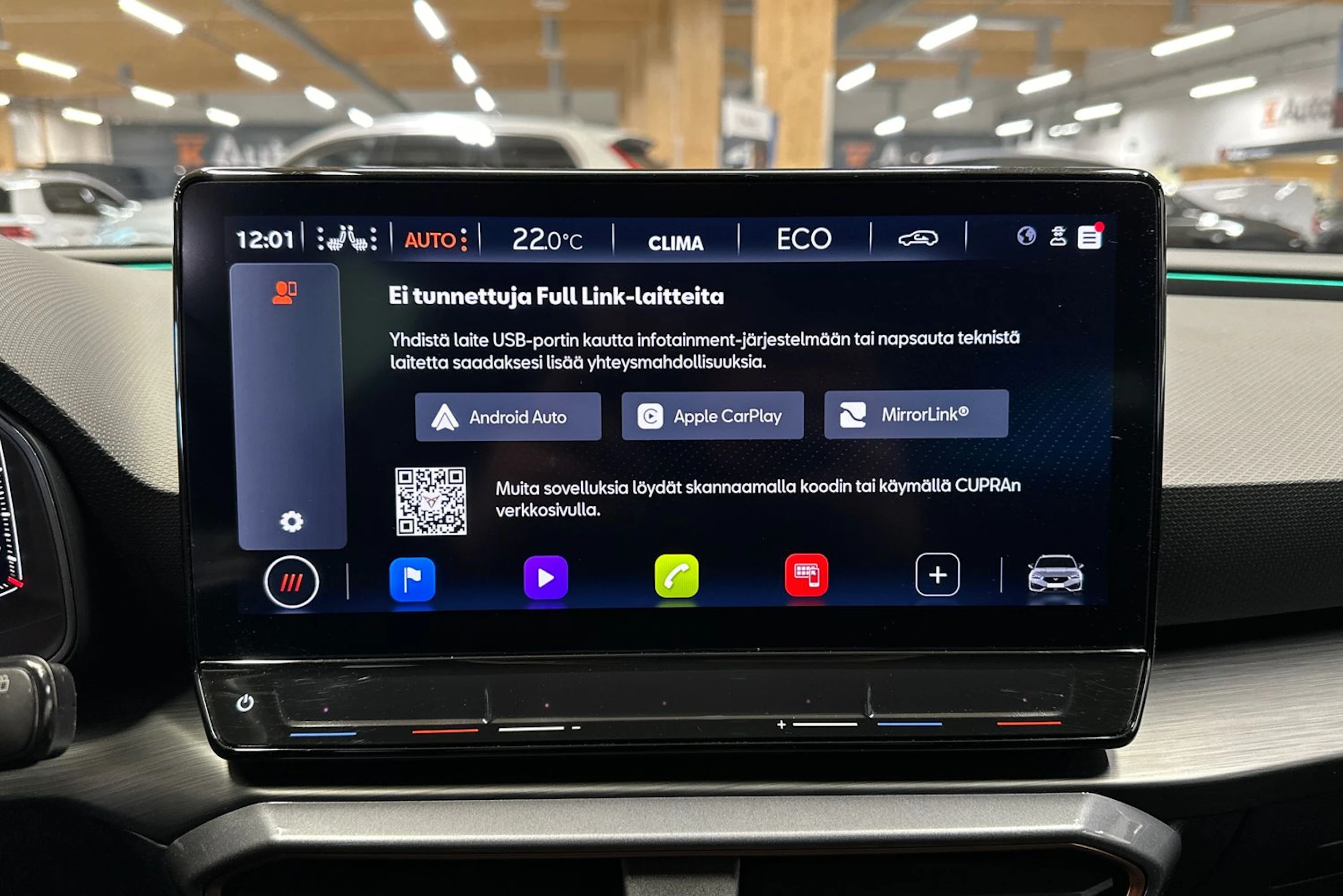 valkoinen CUPRA Leon Sportstourer 2024 kuva 15.