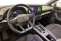 Harmaa CUPRA Leon Sportstourer 2023 kuva 6.