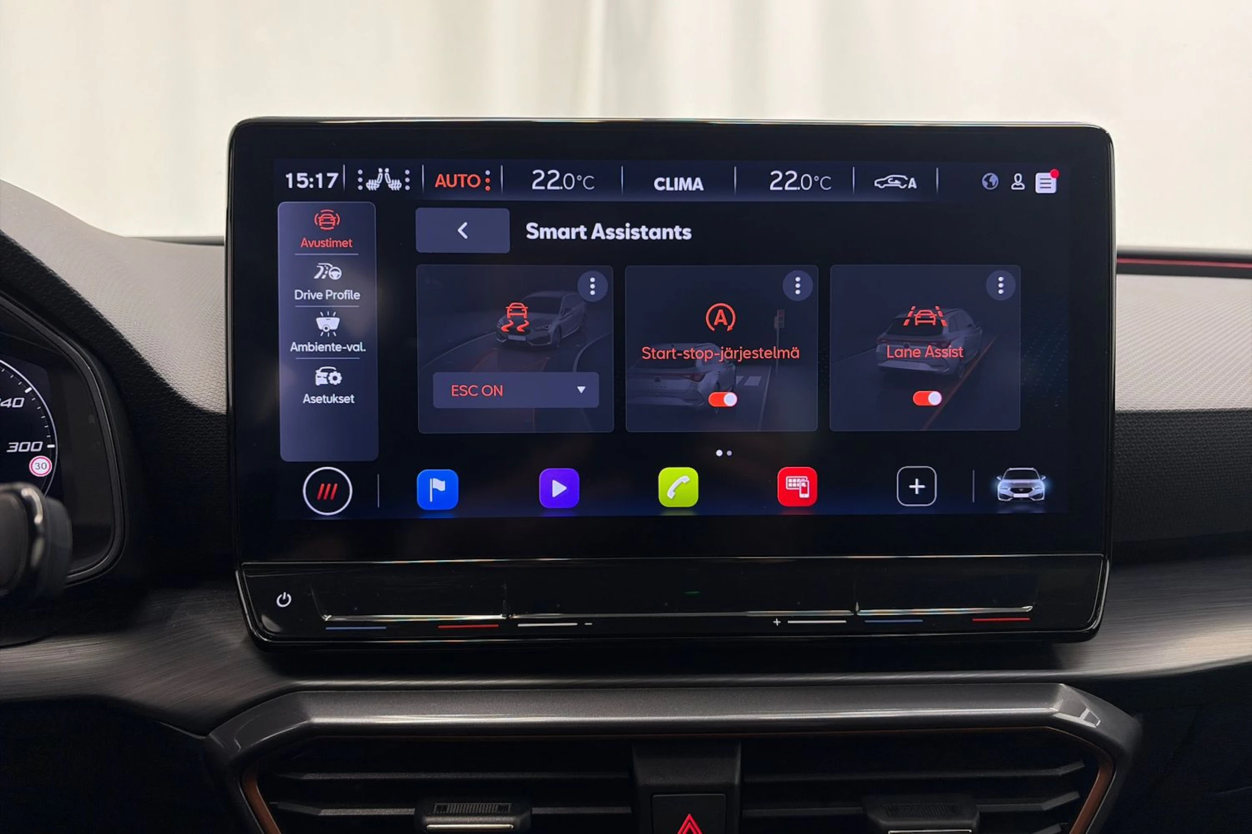 Harmaa CUPRA Leon Sportstourer 2023 kuva 22.