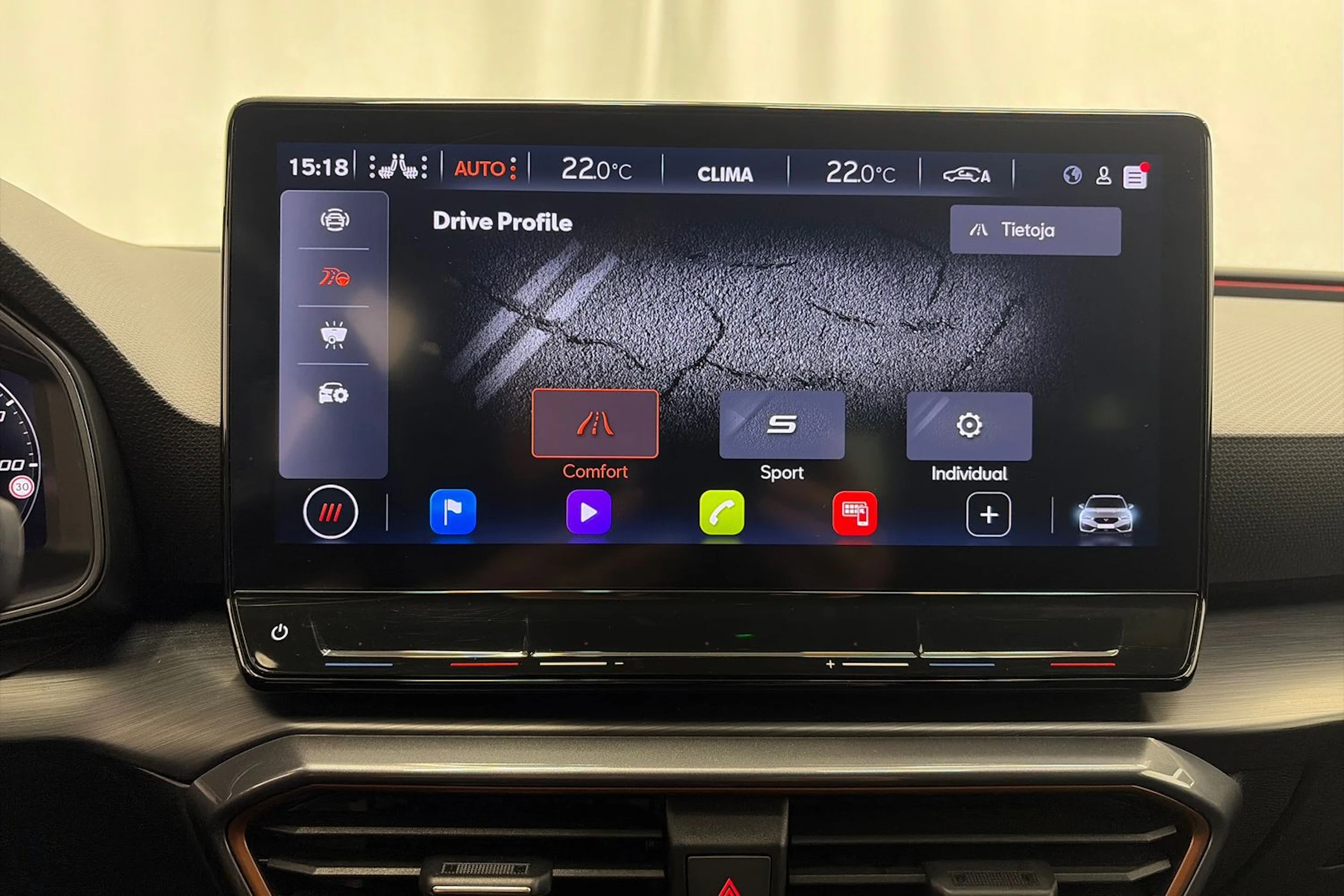 Harmaa CUPRA Leon Sportstourer 2023 kuva 25.