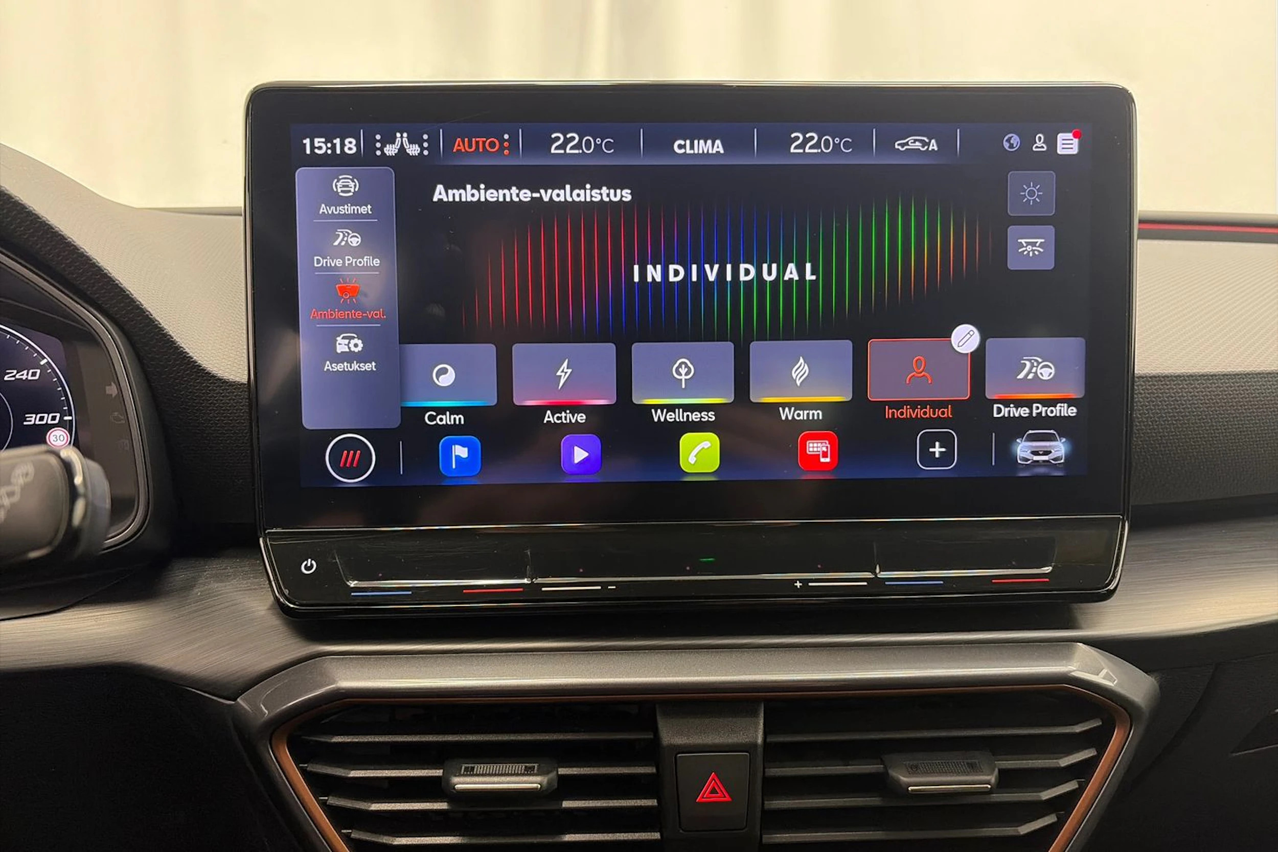 Harmaa CUPRA Leon Sportstourer 2023 kuva 26.