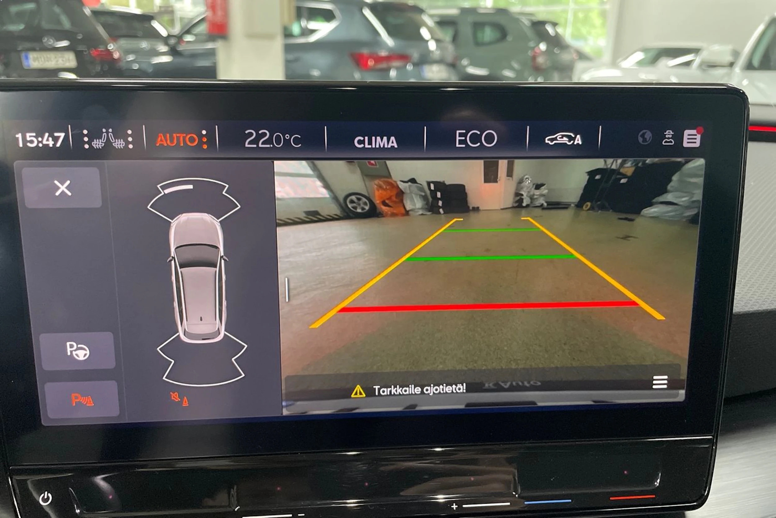 Punainen CUPRA Leon Sportstourer 2023 kuva 13.