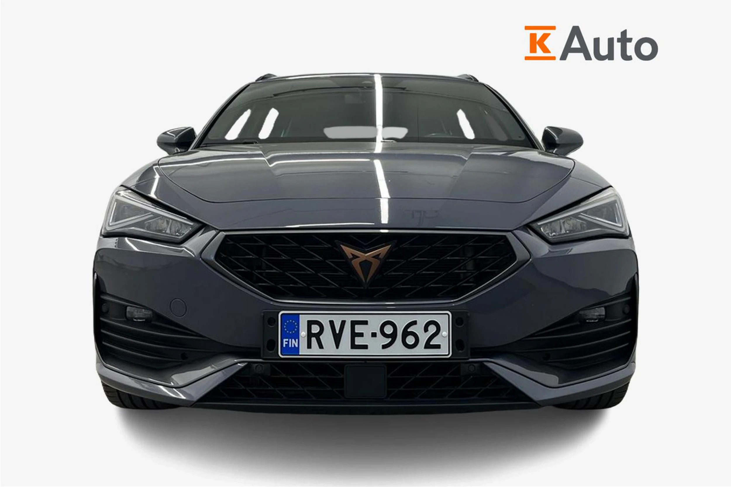 harmaa CUPRA Leon Sportstourer 2023 kuva 5.