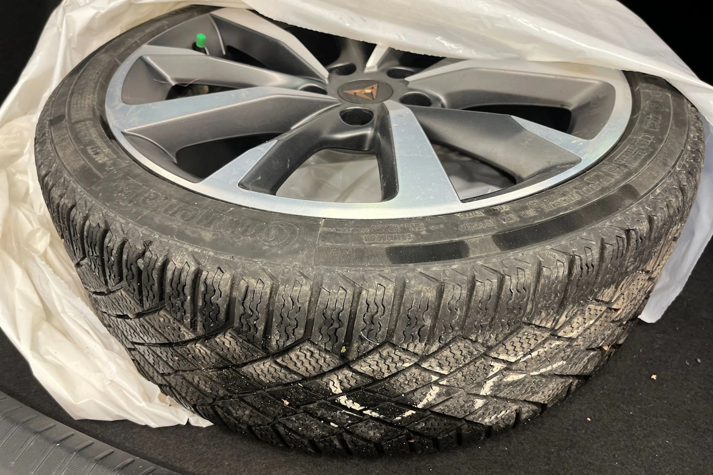 harmaa CUPRA Leon Sportstourer 2023 kuva 25.