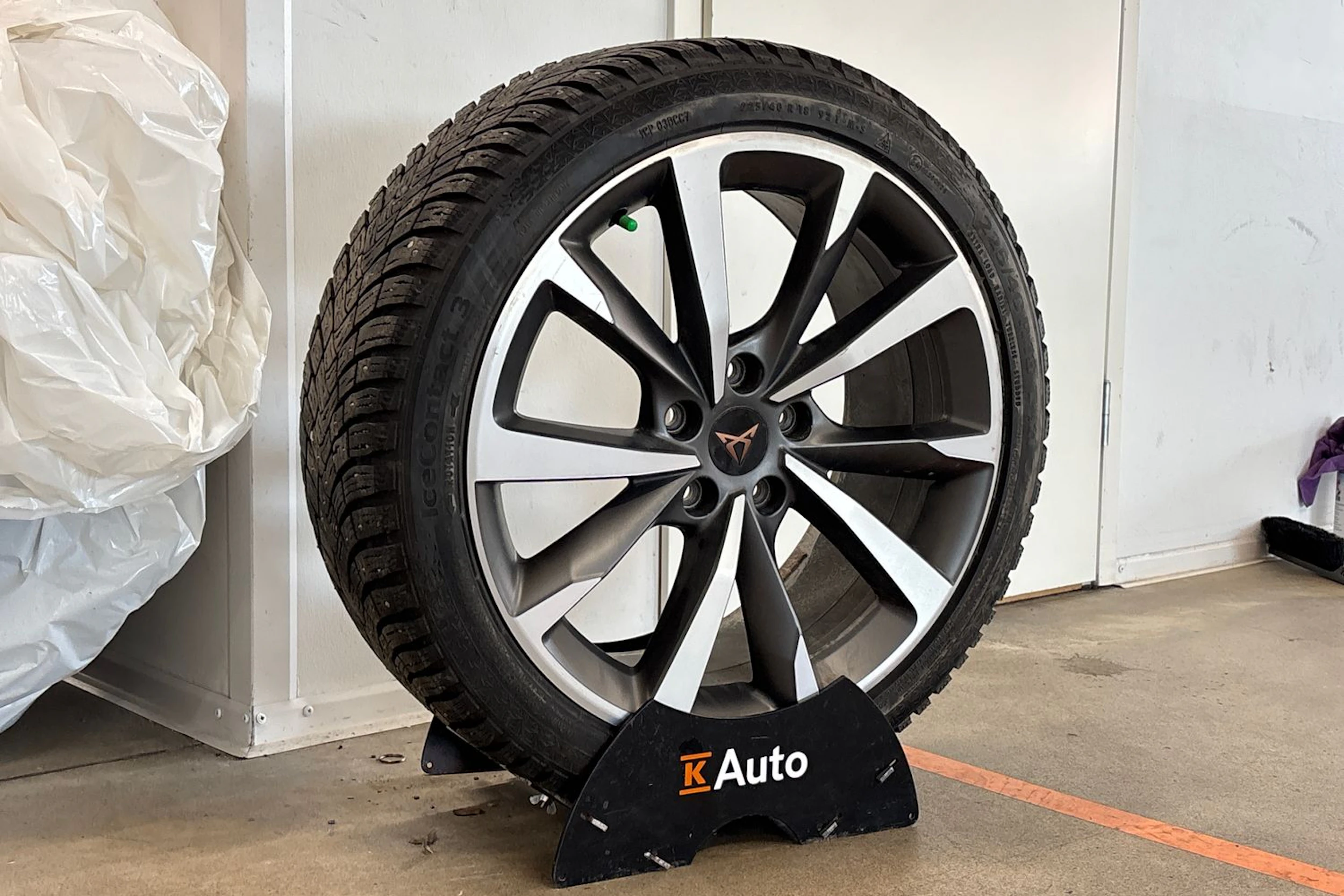 harmaa CUPRA Leon Sportstourer 2023 kuva 10.