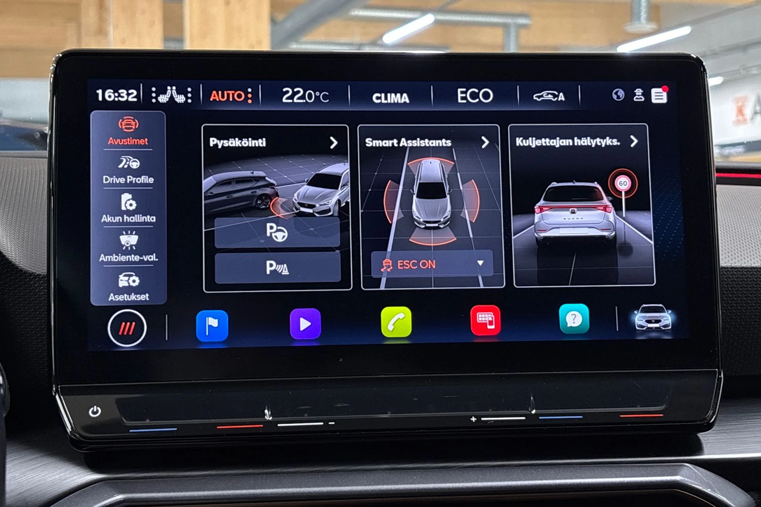 harmaa CUPRA Leon Sportstourer 2023 kuva 23.