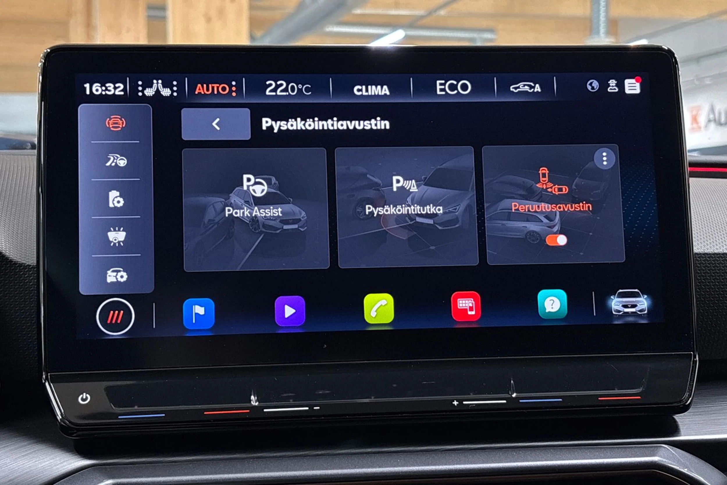 harmaa CUPRA Leon Sportstourer 2023 kuva 24.