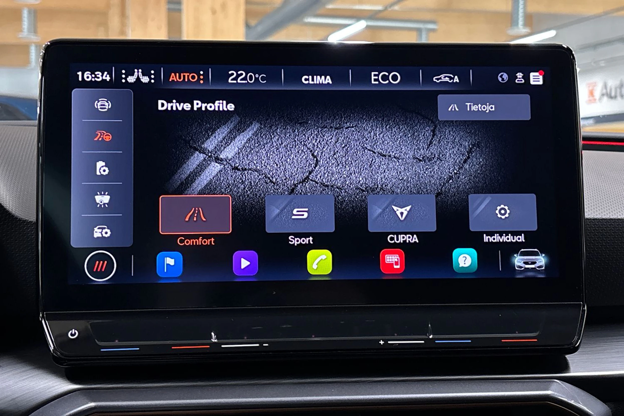 harmaa CUPRA Leon Sportstourer 2023 kuva 28.