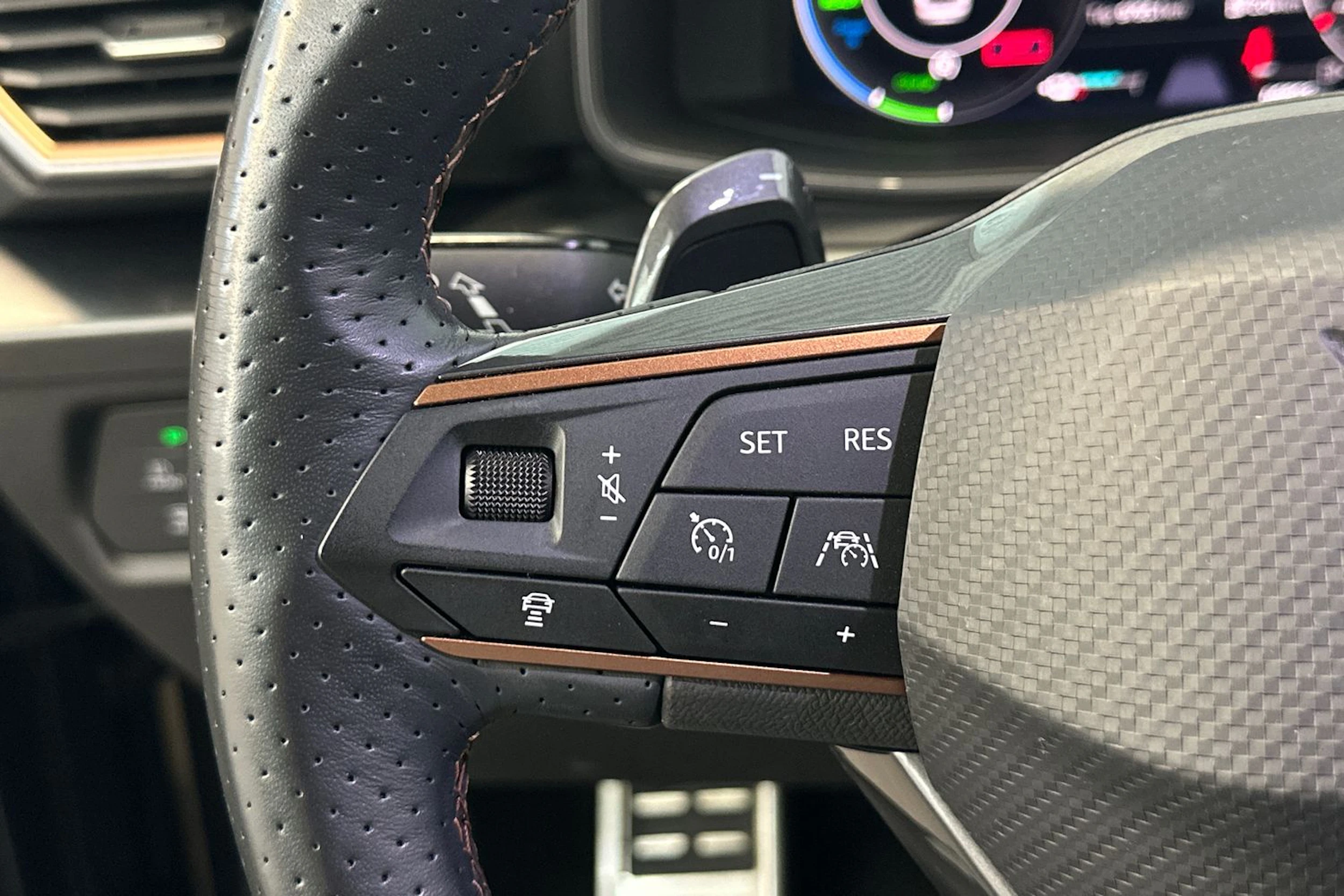harmaa CUPRA Leon Sportstourer 2023 kuva 17.