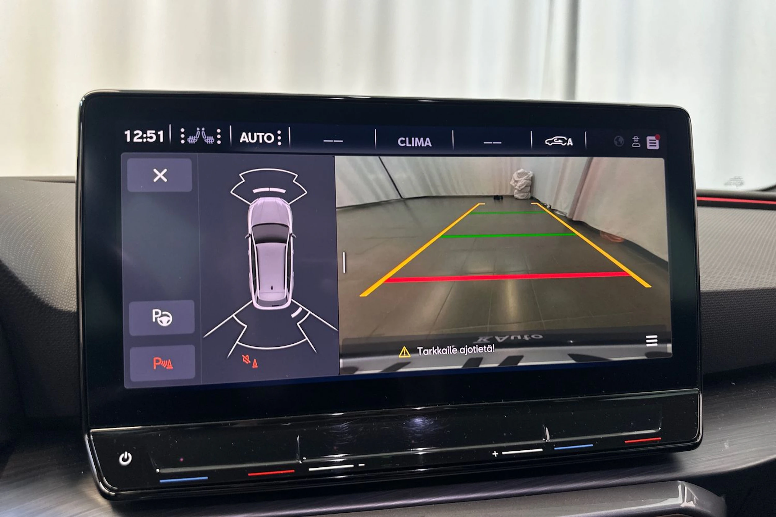 harmaa CUPRA Leon Sportstourer 2023 kuva 23.