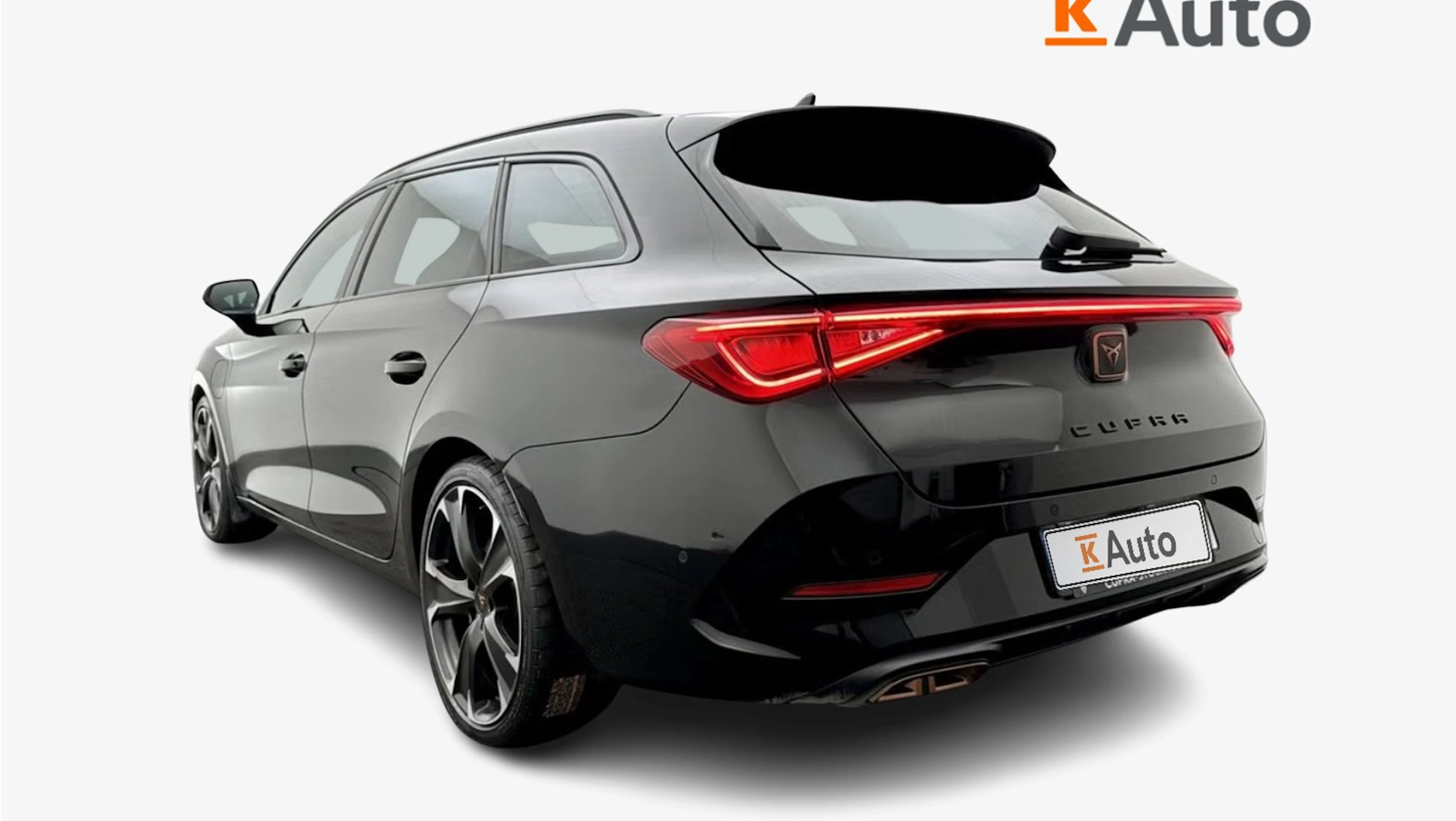 musta CUPRA Leon Sportstourer 2024 kuva 2.
