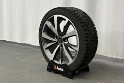 musta CUPRA Leon Sportstourer 2024 kuva 13.