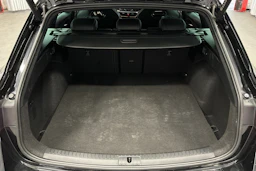 musta CUPRA Leon Sportstourer 2024 kuva 15.