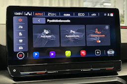 musta CUPRA Leon Sportstourer 2024 kuva 25.