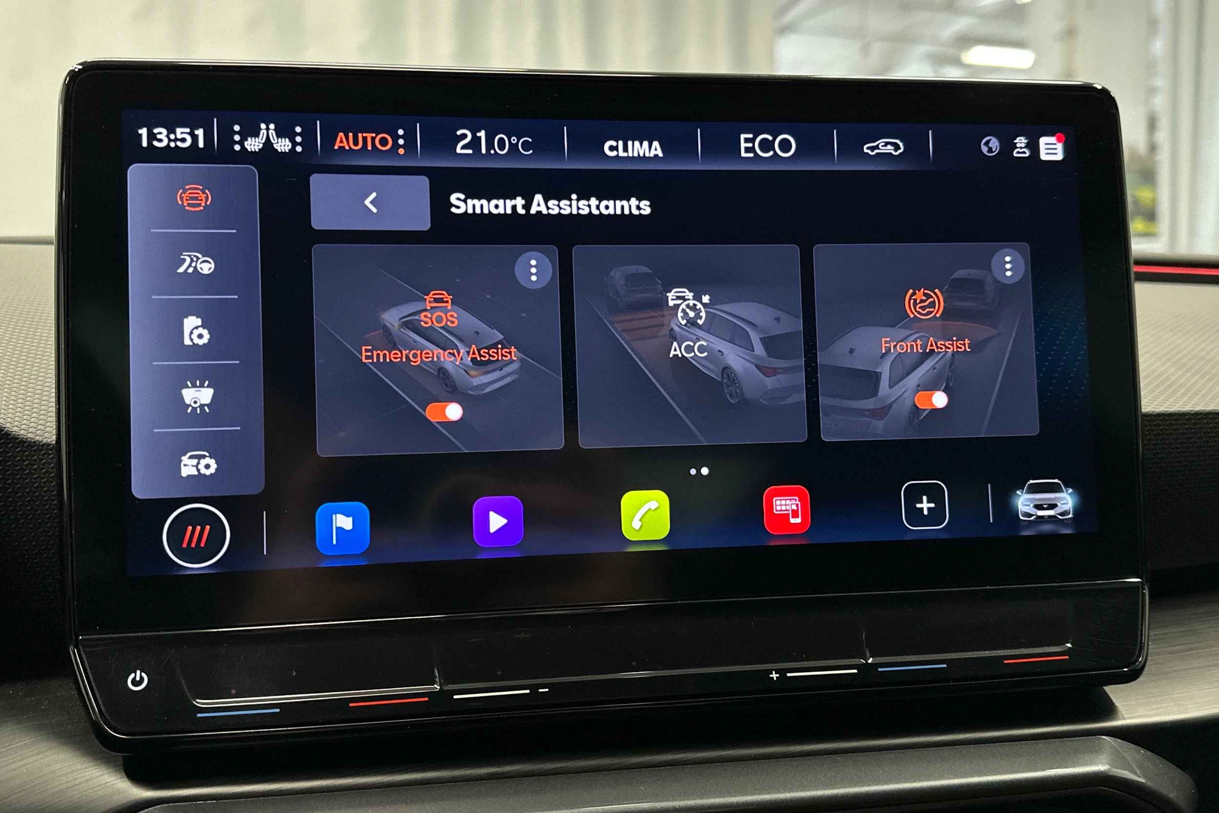 musta CUPRA Leon Sportstourer 2024 kuva 27.