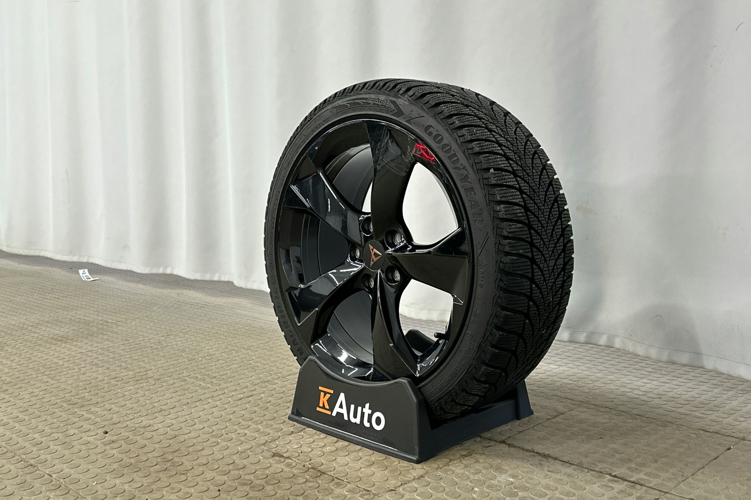 harmaa CUPRA Leon Sportstourer 2024 kuva 28.