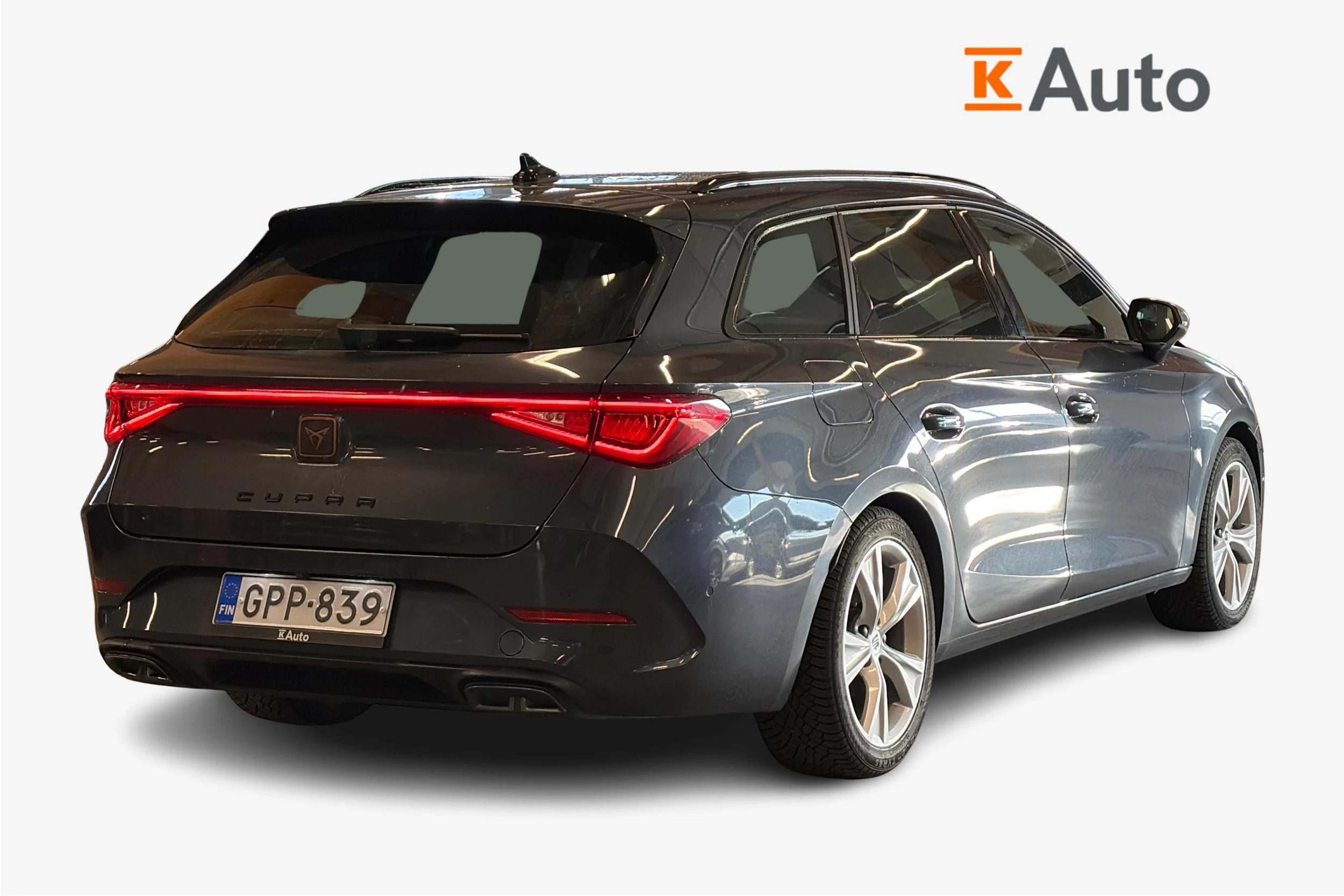 harmaa CUPRA Leon Sportstourer 2024 kuva 2.