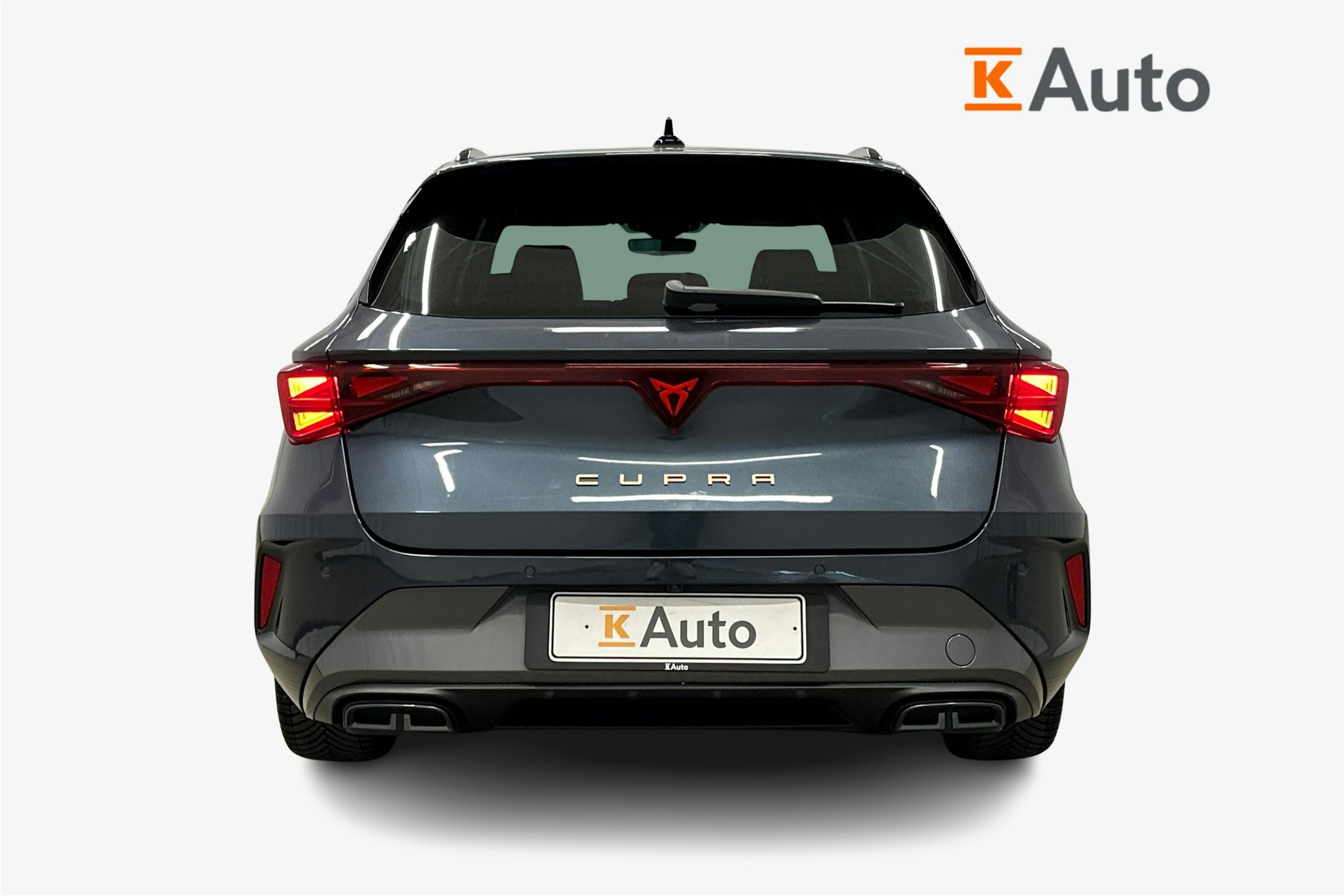 harmaa CUPRA Leon Sportstourer 2025 kuva 3.