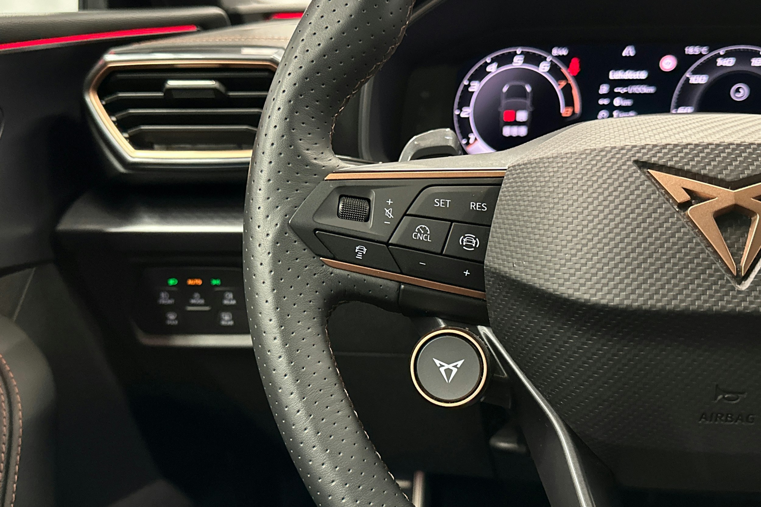 harmaa CUPRA Leon Sportstourer 2025 kuva 15.