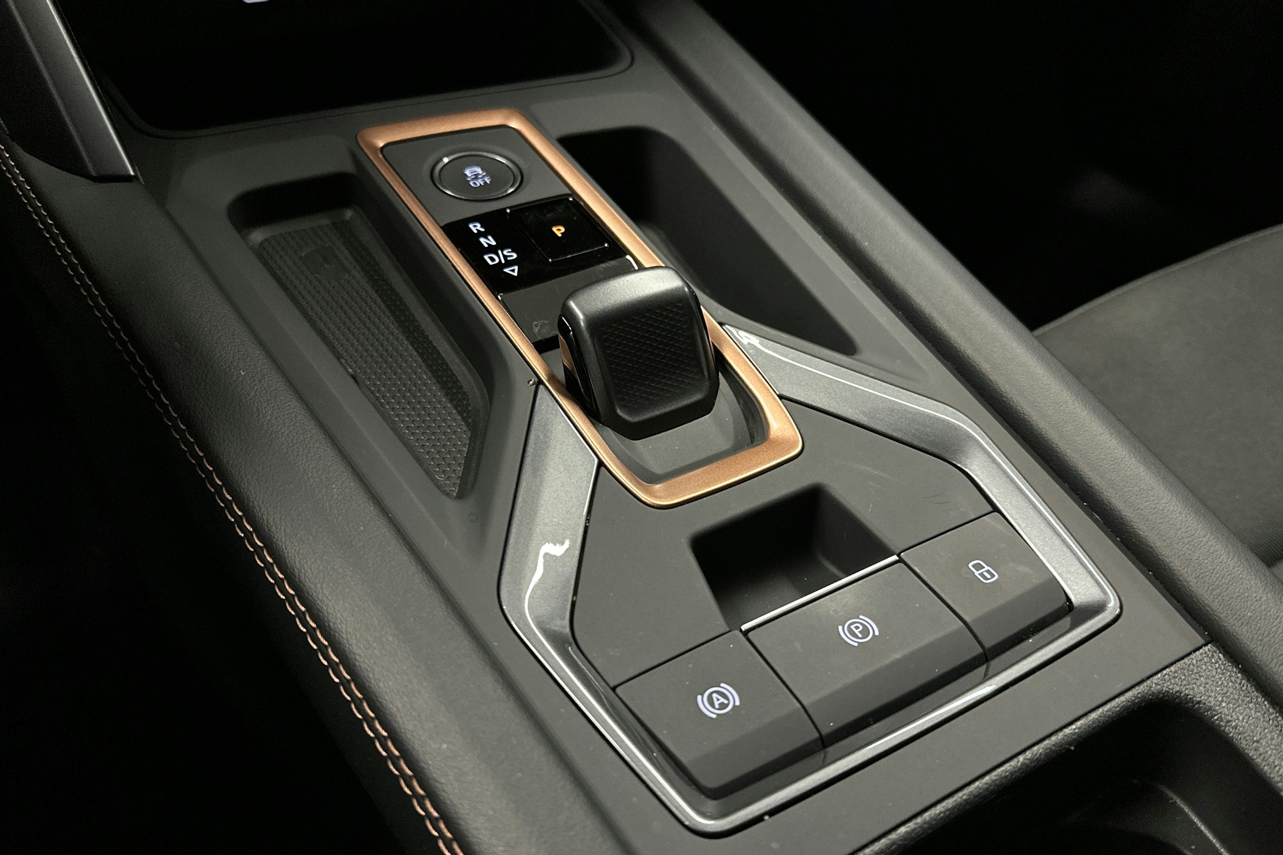 harmaa CUPRA Leon Sportstourer 2025 kuva 33.