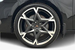 musta CUPRA Leon Sportstourer 2025 kuva 9.