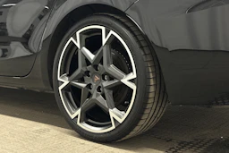 musta CUPRA Leon Sportstourer 2025 kuva 10.