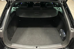 musta CUPRA Leon Sportstourer 2025 kuva 11.
