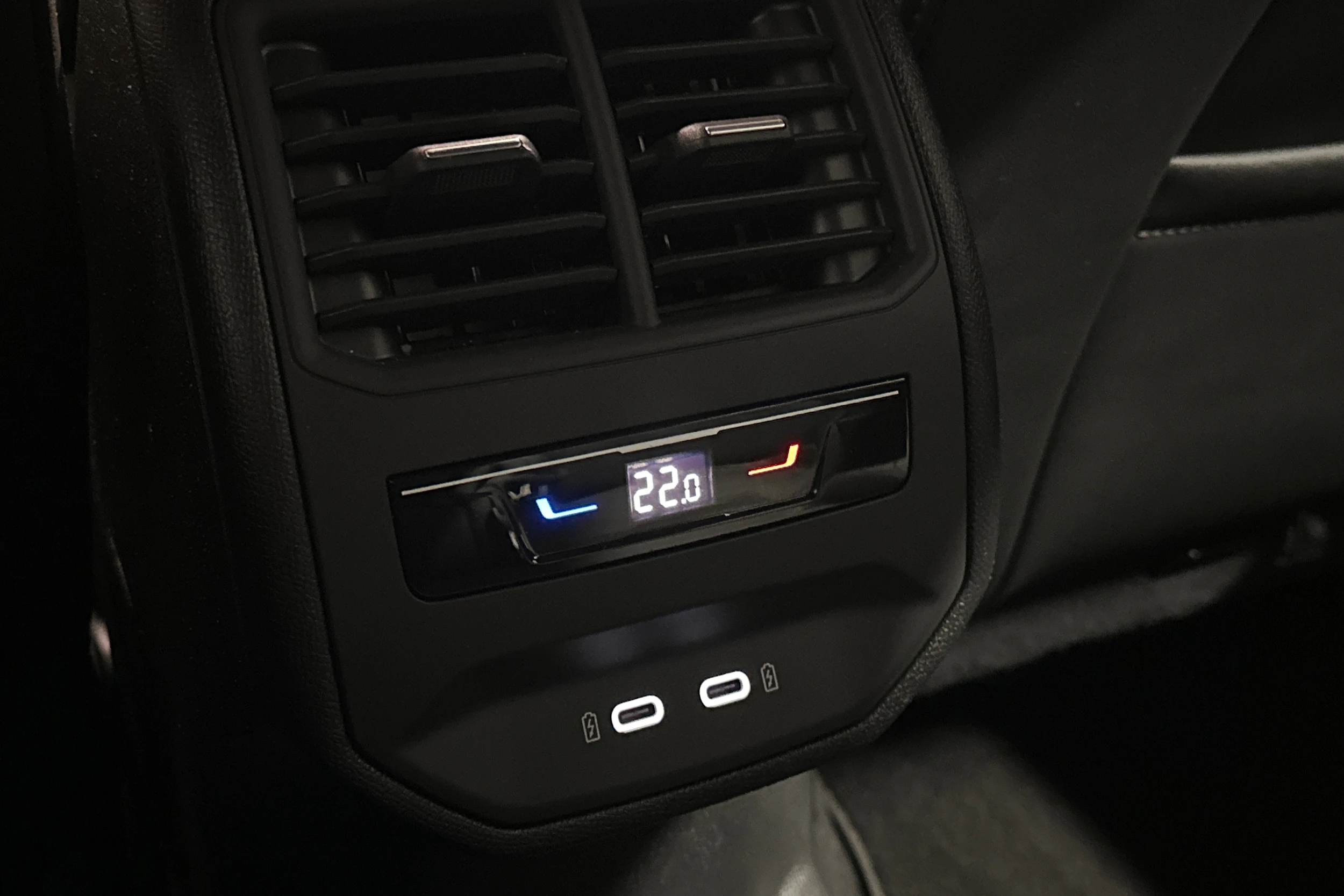 musta CUPRA Leon Sportstourer 2025 kuva 14.
