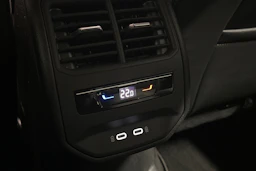 musta CUPRA Leon Sportstourer 2025 kuva 14.