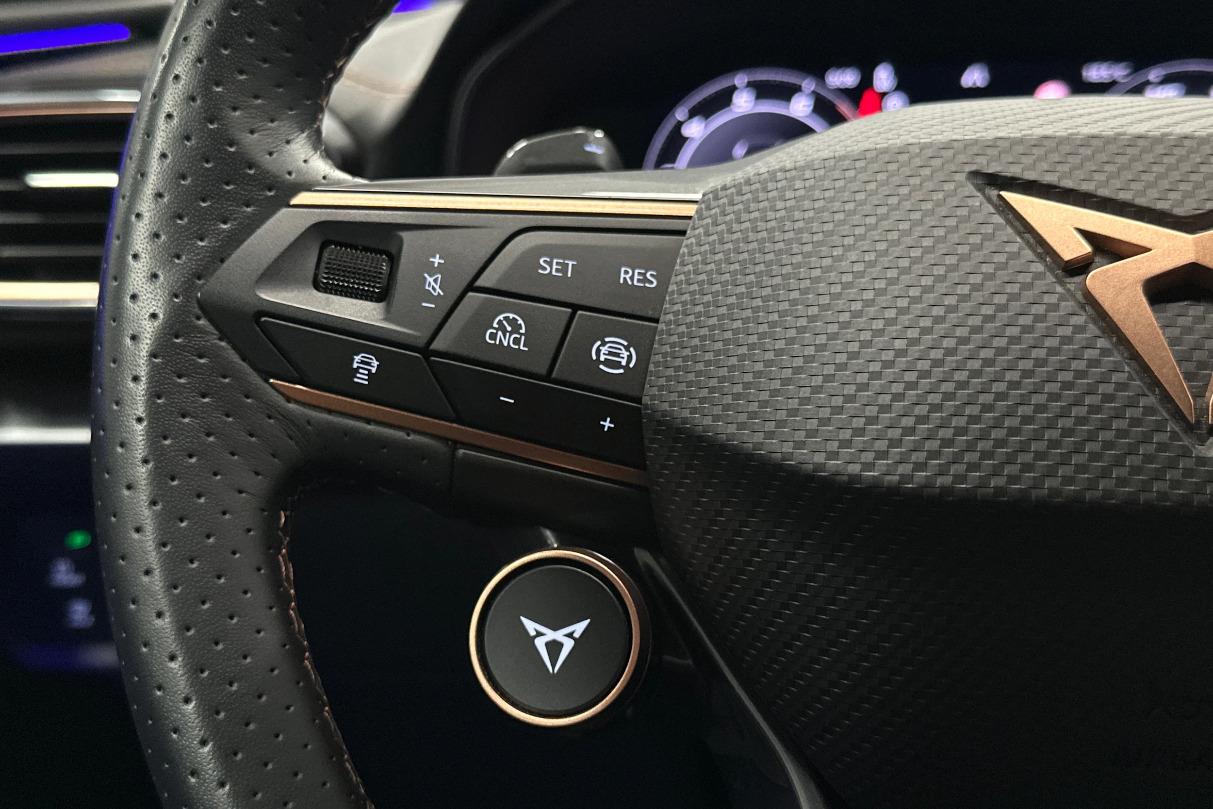 musta CUPRA Leon Sportstourer 2025 kuva 18.