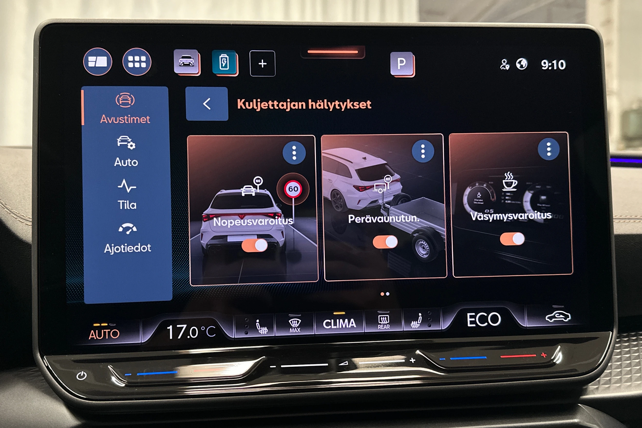 musta CUPRA Leon Sportstourer 2025 kuva 25.