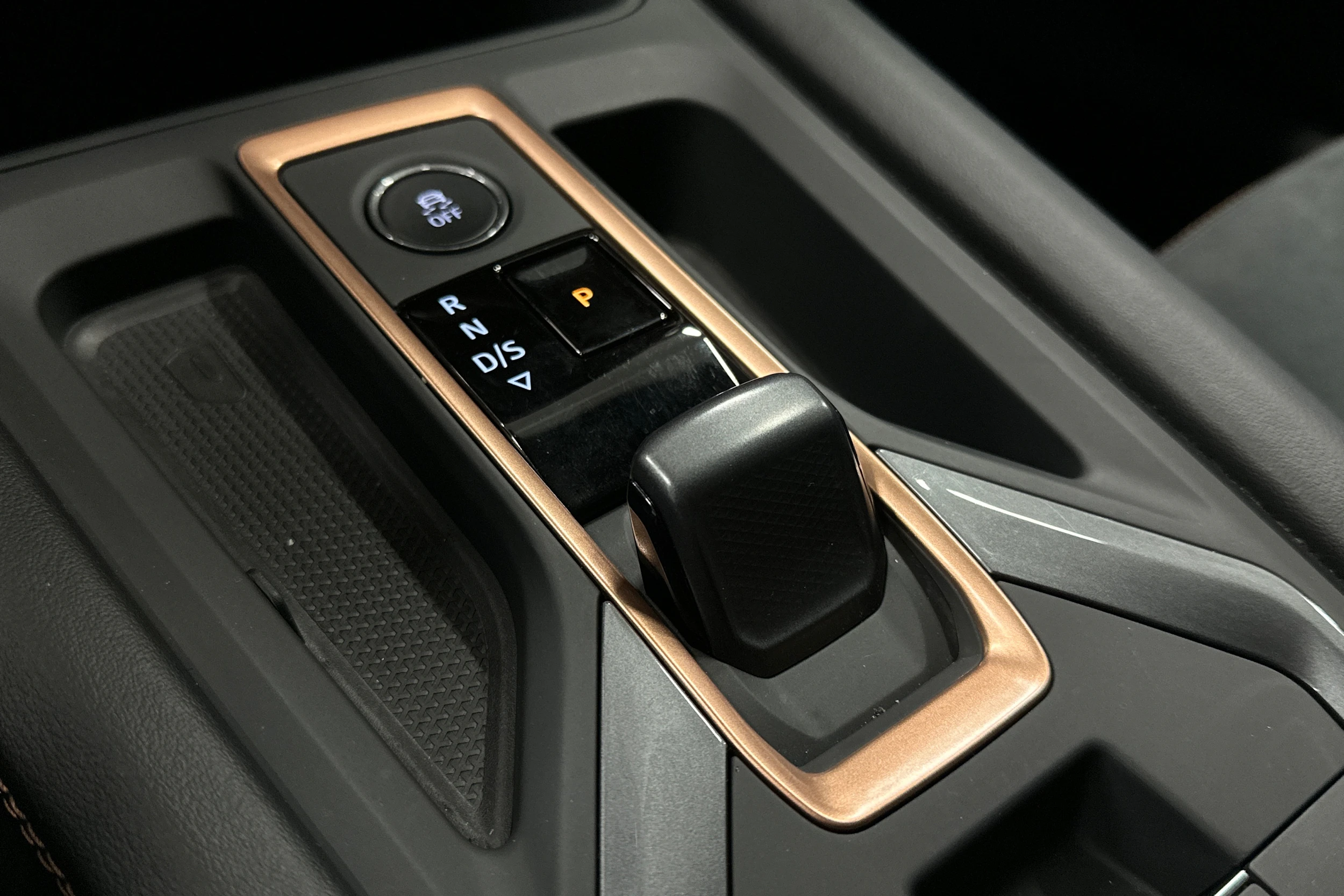 musta CUPRA Leon Sportstourer 2025 kuva 30.