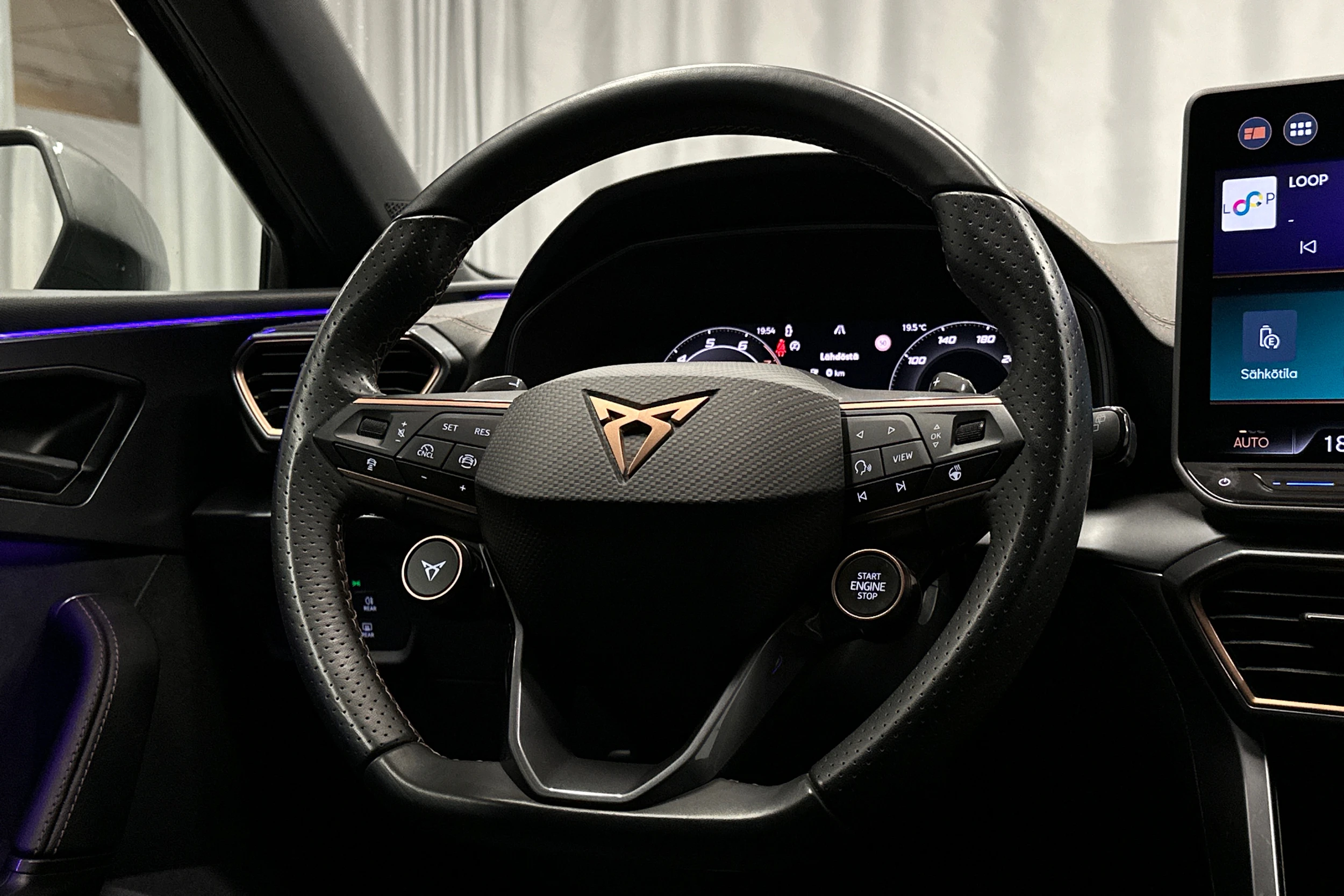 sininen CUPRA Leon Sportstourer 2025 kuva 17.